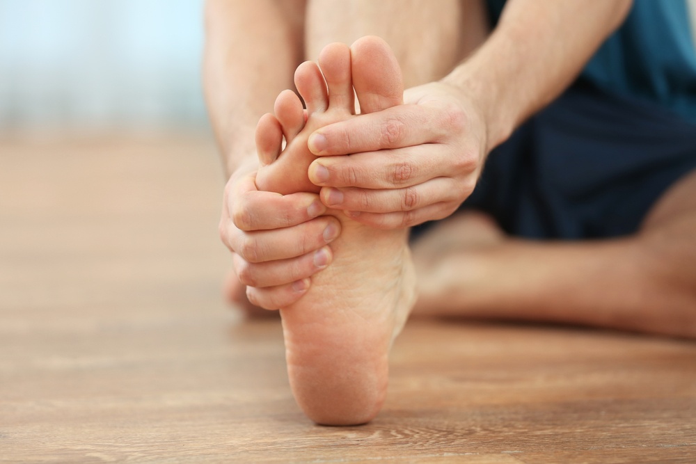 when-you-should-see-a-podiatrist-for-foot-pain